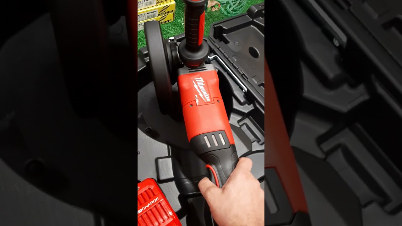Angle grinder MILWAUKEE 230MM BATTERY 18V/12Ah 👏👏👏👍 #shorts