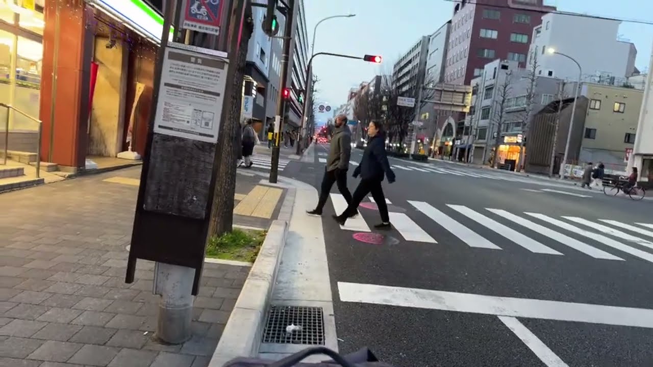 京都市内を自転車移動　浜田 聡　@前参議院議員 がライブ配信中！