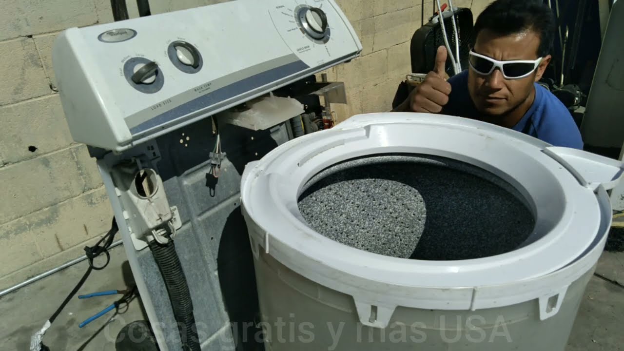 Почему моя стиральная машина Whirlpool не крутит барабан, не отжимает и не стирает? Может, она за...