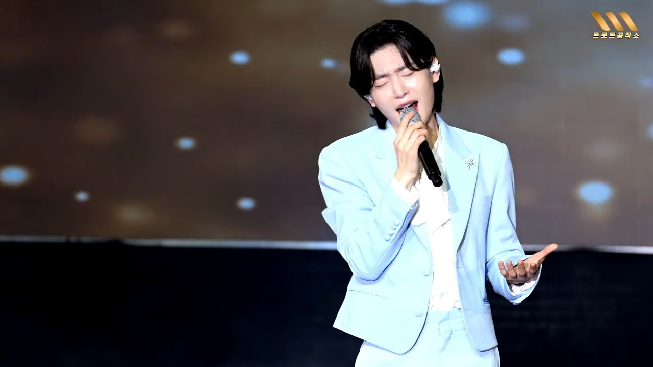 김용빈 사랑빈열광또열광 청원생명축제 공연풀영상 #김용빈 #김용빈노래모음 #김용빈청원생명축제 #김용빈어너오너 #김용빈어제도너였고오늘도너였어 #김용빈감사 #김용빈금수저