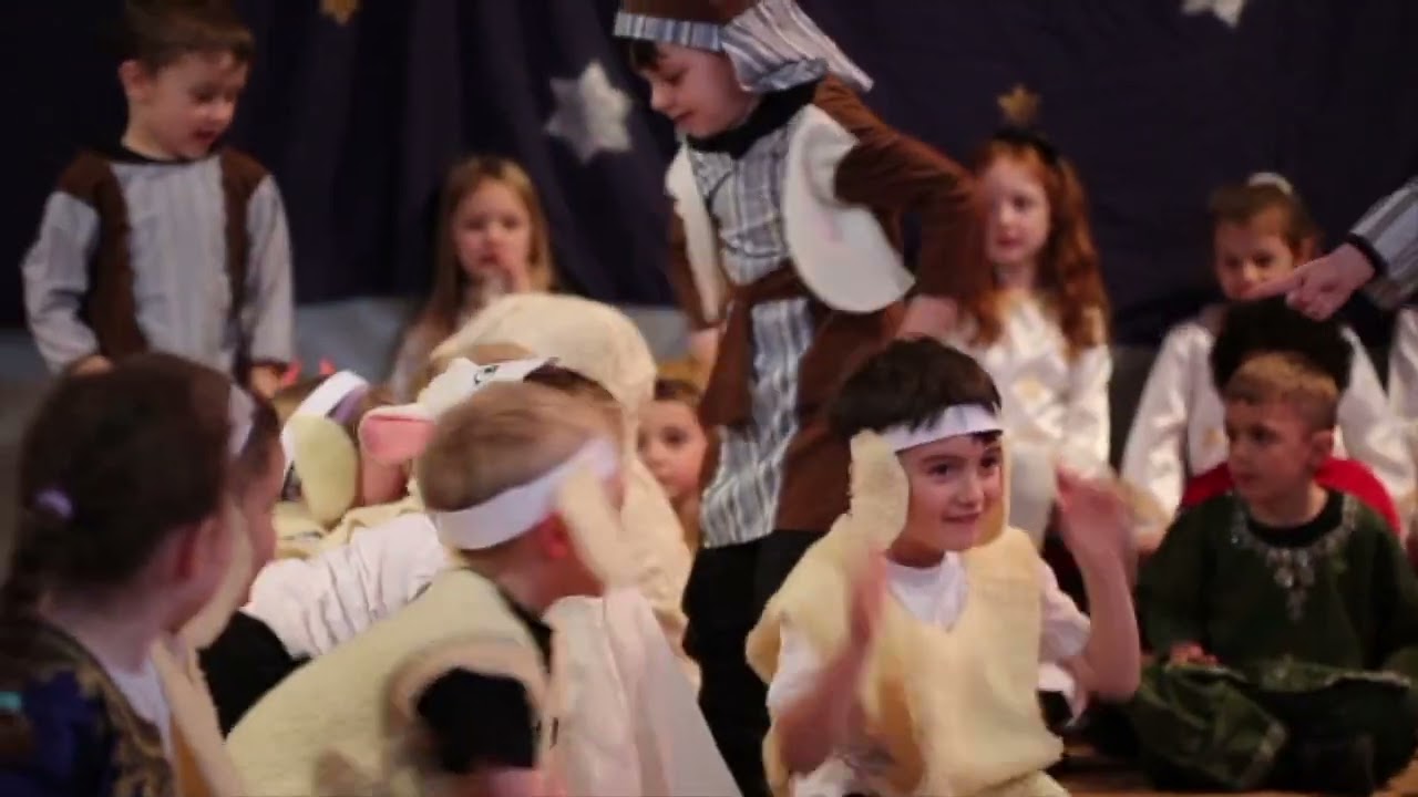 Manger Mouse Nativity