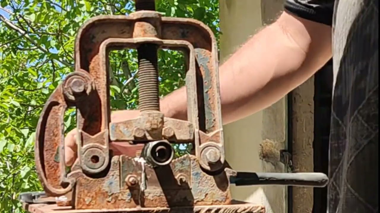 It Took Me a While... But I Opened This Stuck Water Fitting