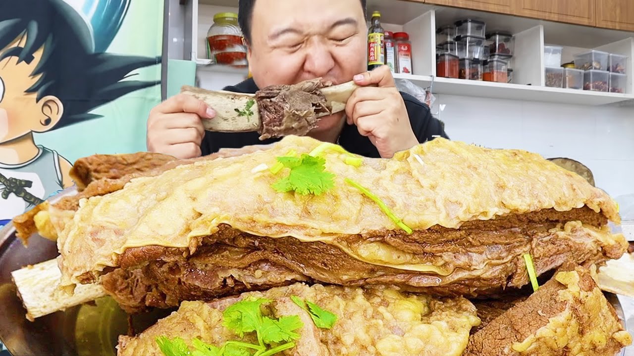 10 фунтов стейка, Цян делает «тушеный стейк», мягкий восковой откусывает кости