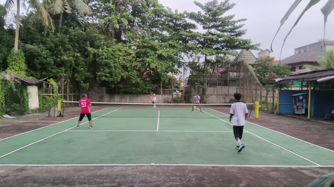 Tenis bersama Pak Helmi, Om Mojo vs Om Sas, Funzoel