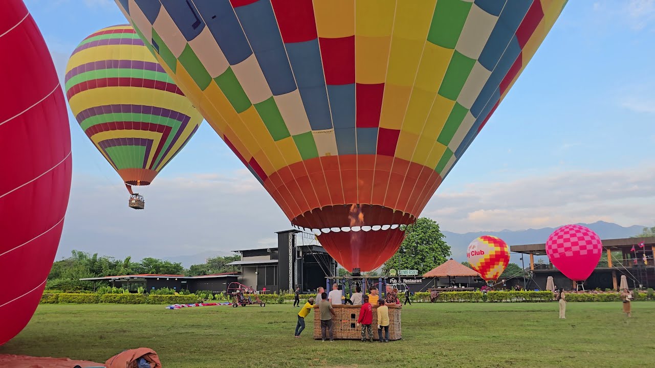 Let balónem Vang Vieng, Laos