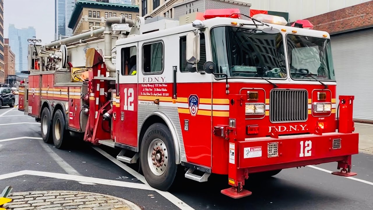 FDNY TOWER LADDER 12 & FDNY ENGINE 3 USING RUMBLER SIREN & HEAVY AIRHORN WHILE RESPONDING IN NYC.