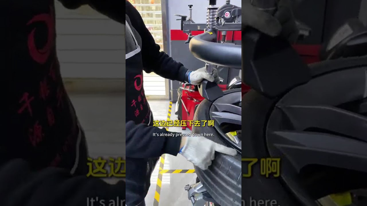 How to use a tire removal machine correctly? Do you want to remove a tire quickly?