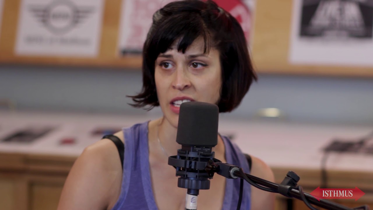Isthmus Live Sessons: Dessa - 