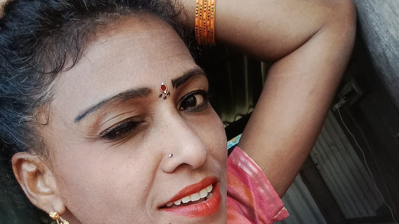 நீ என்றோ அனுப்பிய குறுஞ்செய்தி எனை இன்று காத்திருக்க வைக்குது நீ வருவாயென..💪❤️💪