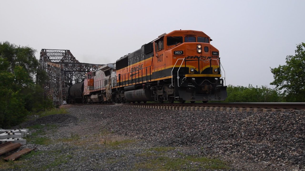 Evening Action On BNSF's Chillicothe Sub Near Chicago, Railfanning Wilmington-Lemont, IL 6/13-14/23