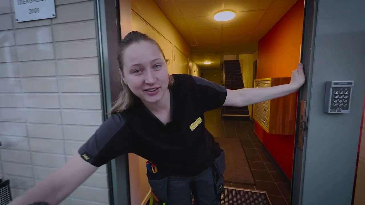 Skylten vet o kan… MEN Mikaela är både el o vvs utbildad