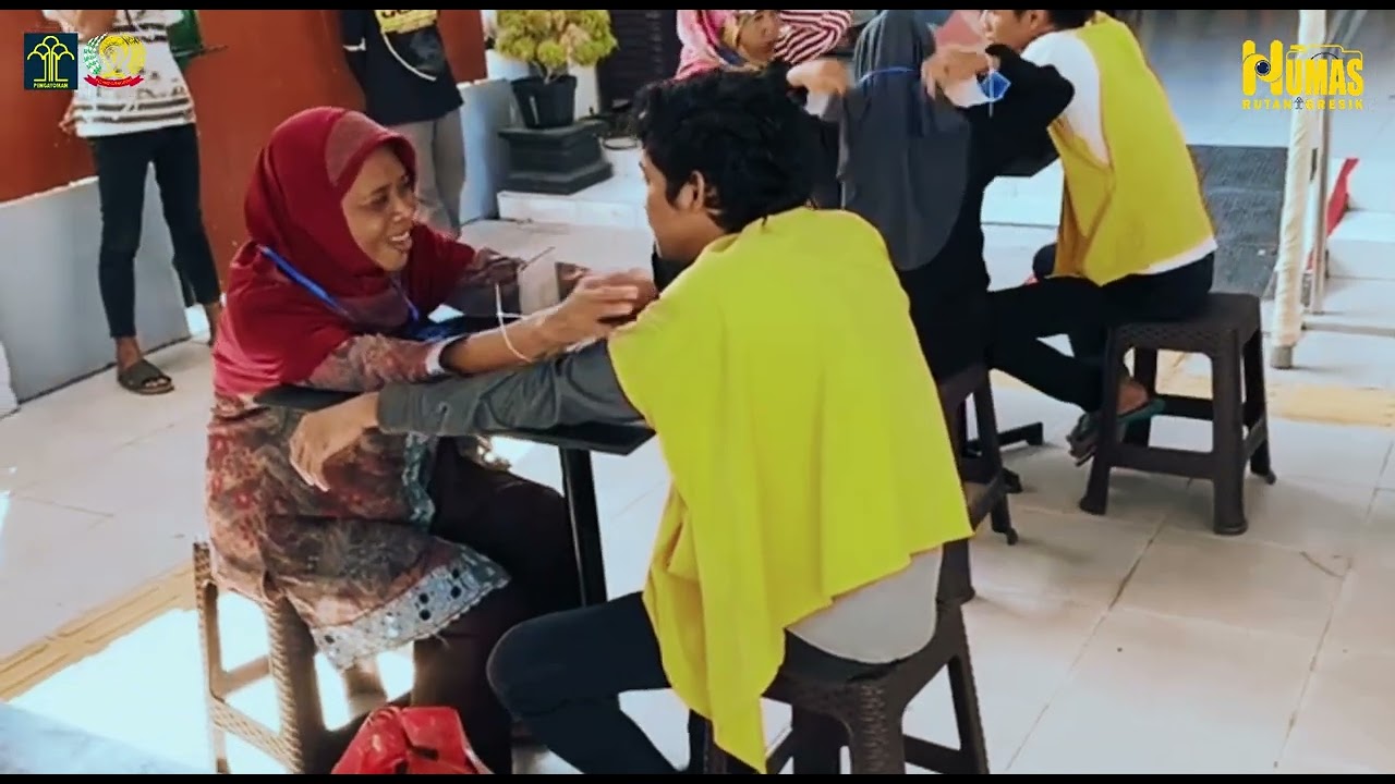 RUTAN GRESIK - SUASANA HARU KUNJUNGAN HARI RAYA