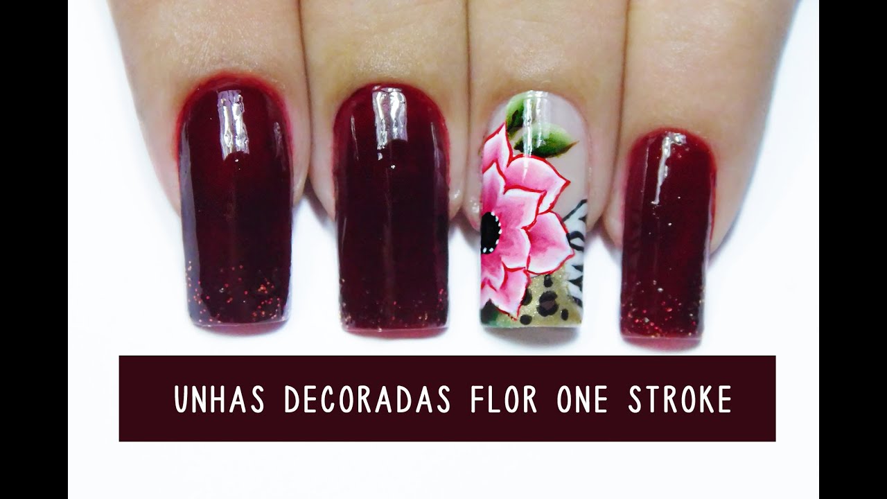 Unhas Decoradas Flor em camadas One stroke | Aline Makelyne