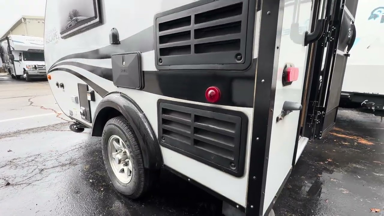 PRE-OWNED 2023 Aliner Ascape / *WALK AROUND VIDEO*