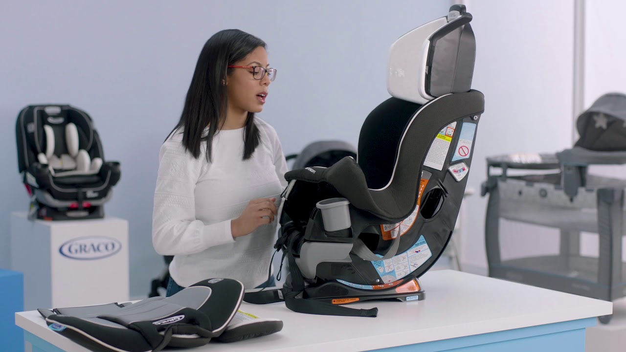 How to Remove and Replace the Graco&reg; Extend2Fit&reg; Convertible Car Seat Cover