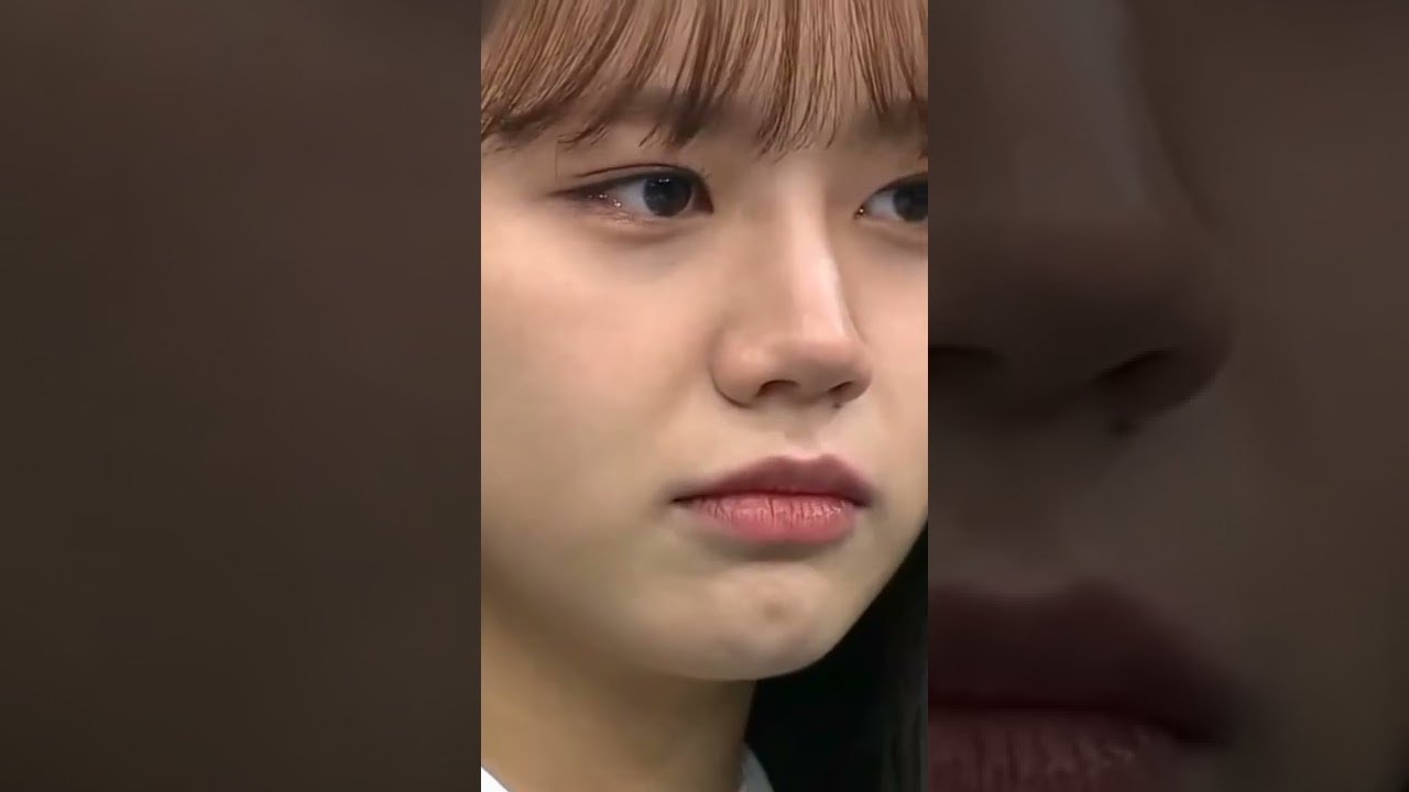 rosé reaction when this girl cry in 10 second 