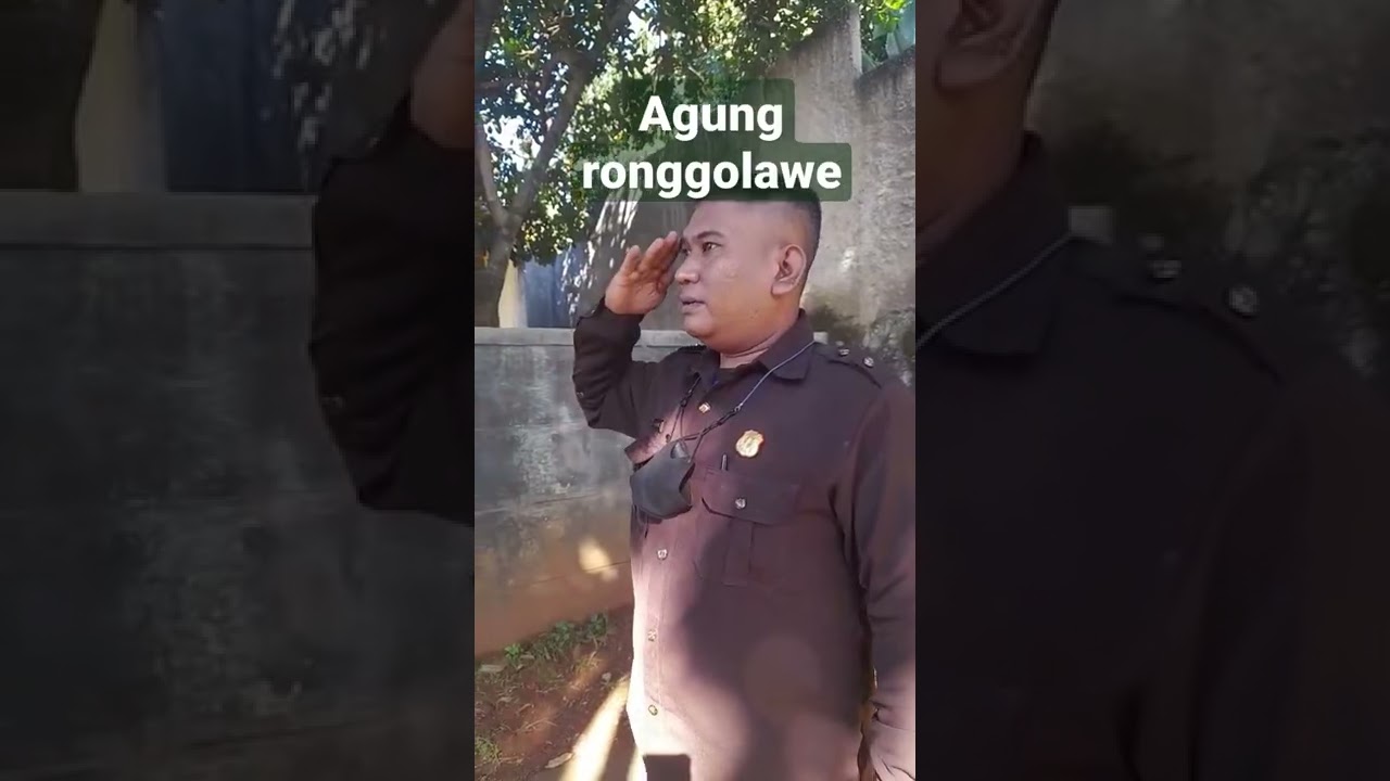satpam  belajar  hormat  menghormat🤣.agung ronggolawe#shorts