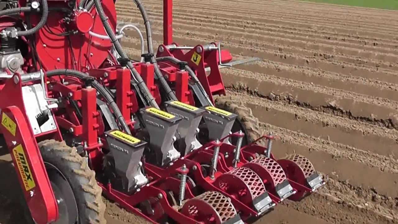 PRECISION PNEUMATIC SEEDER FOR VEGETABLES Siew pietruszki oraz marchewki - 26.04.2012 - cz. 12