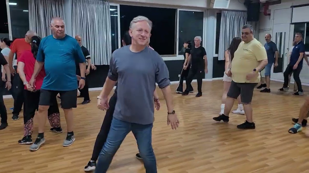 הריקוד האהבה הישנה שלי - בחוג של מירי אקוני