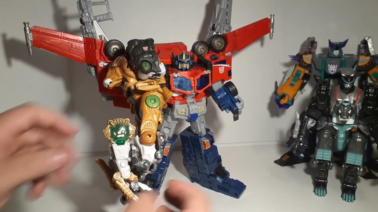 How to Transform and Combine Transformers Cybertron Optimus Prime and Megatron Savage/Dark Claw Mode