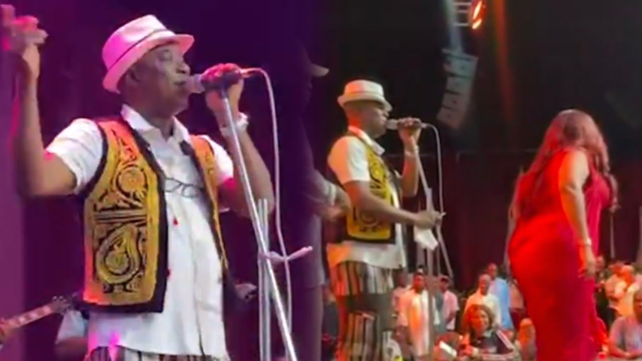 K1 DE ULTIMATE 1ST PERFORMANCE OF THE YEAR 2025 AS WUMI TORIOLA DAZZLES WITH HIM ON STAGE