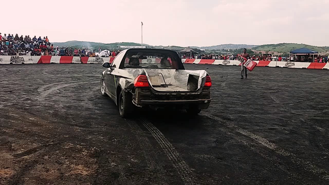 The General at Wheels n Smoke! Man handling the tokolosh! This man is insane! 