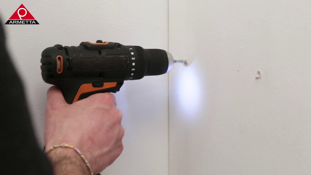 Come montare una  Mensola Angolare