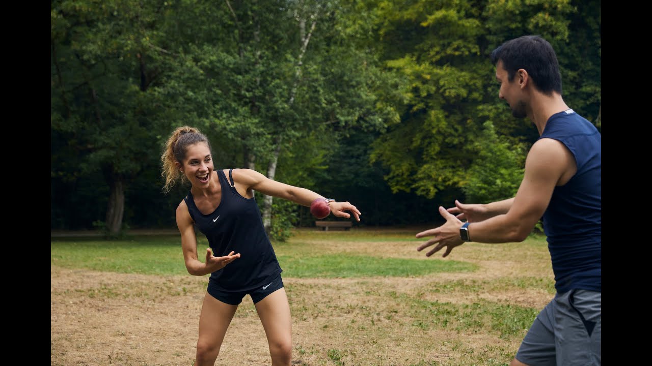 Fitness Übungen im Park