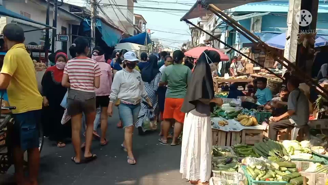 Keramaian Pasar Rajawali Pademangan Jakarta Utara