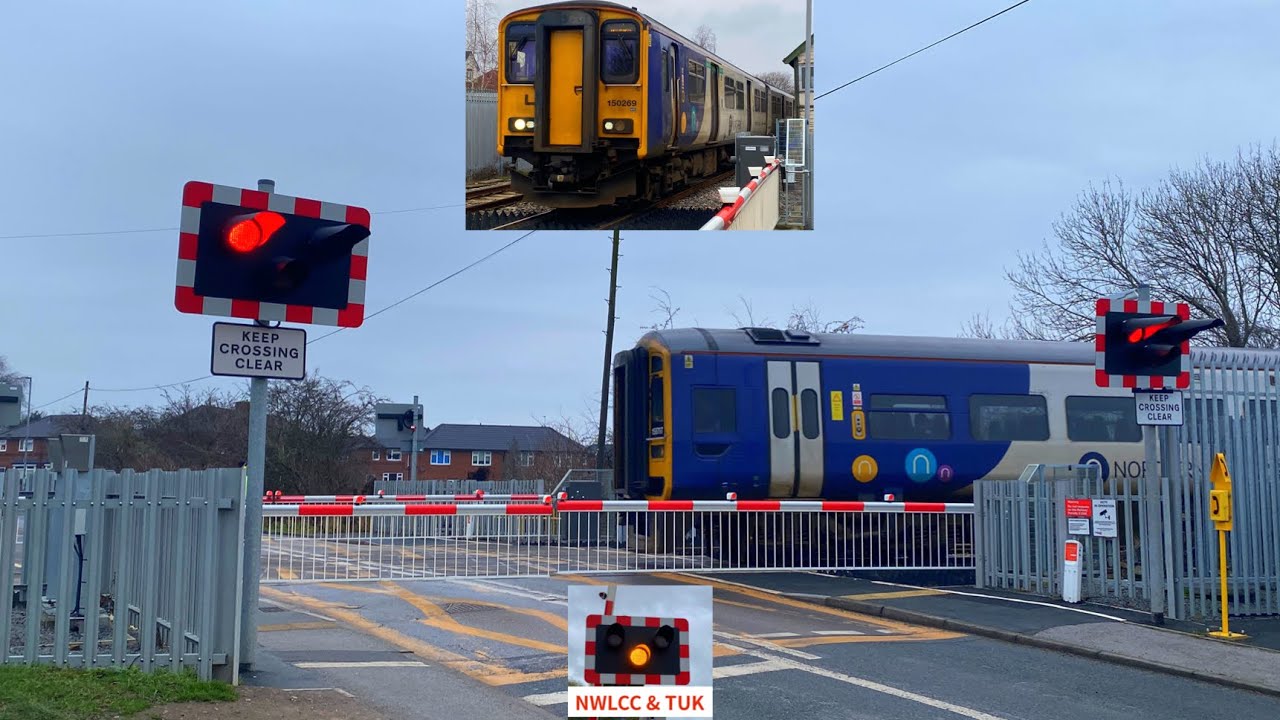 Pontefract (Prince of Wales) Level Crossing, West Yorkshire 