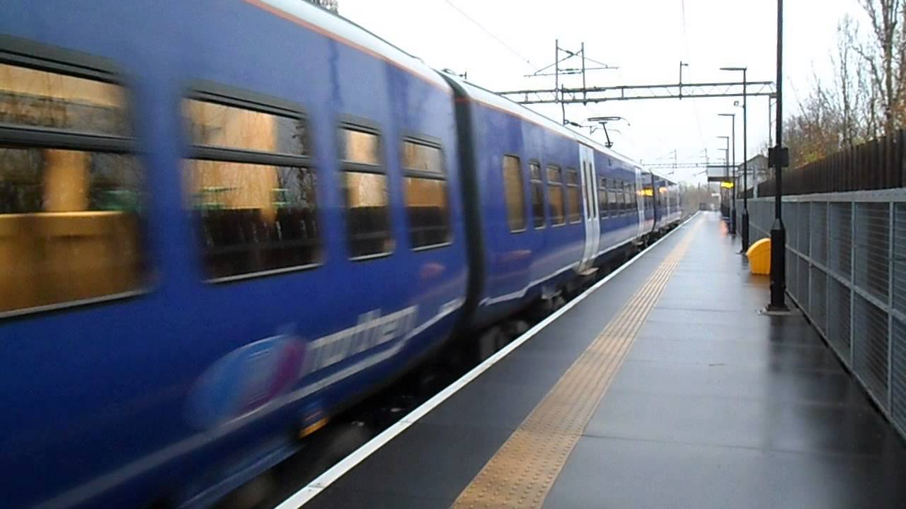 Trains at Gatley 17/11/12