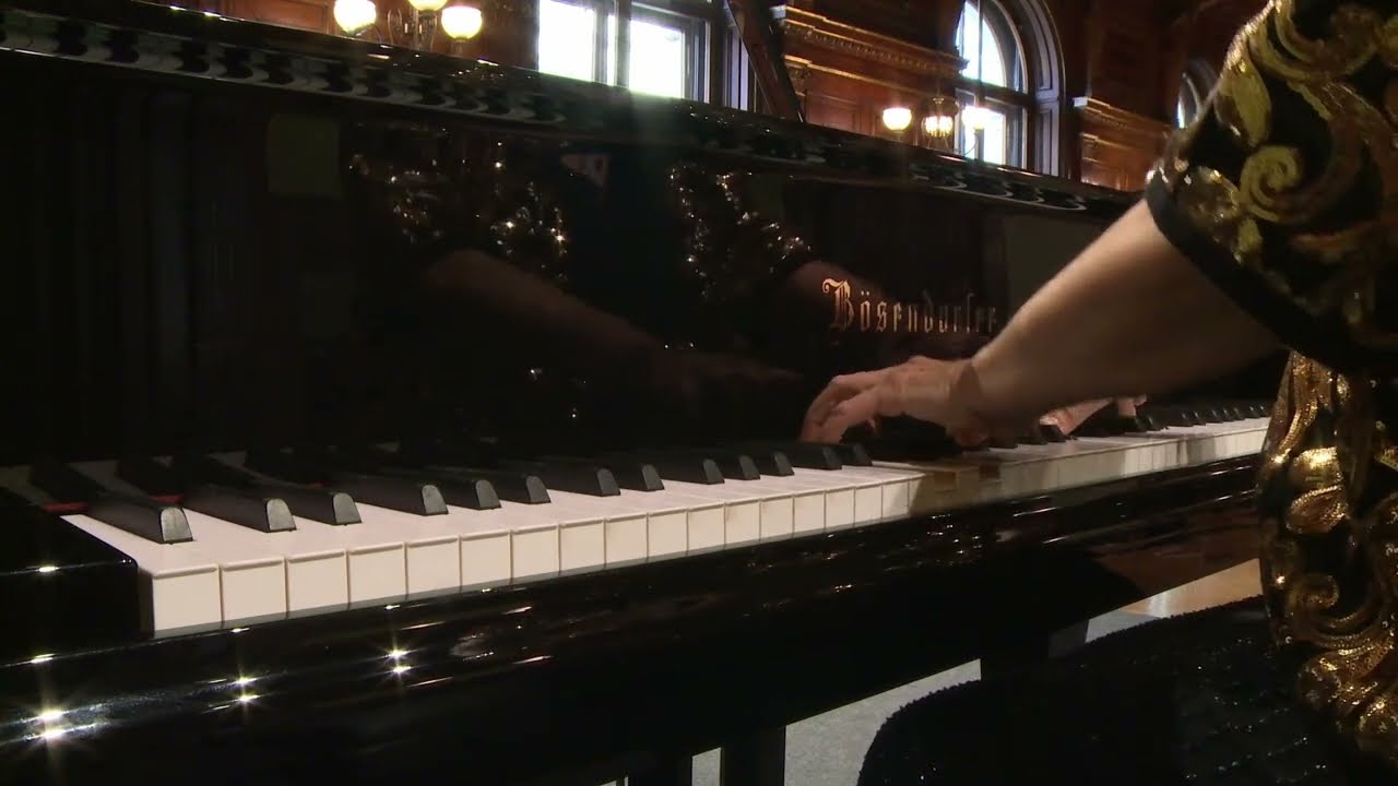 Jovanka Banjac W. A. Mozart / Fantasie d-Moll  KV 397