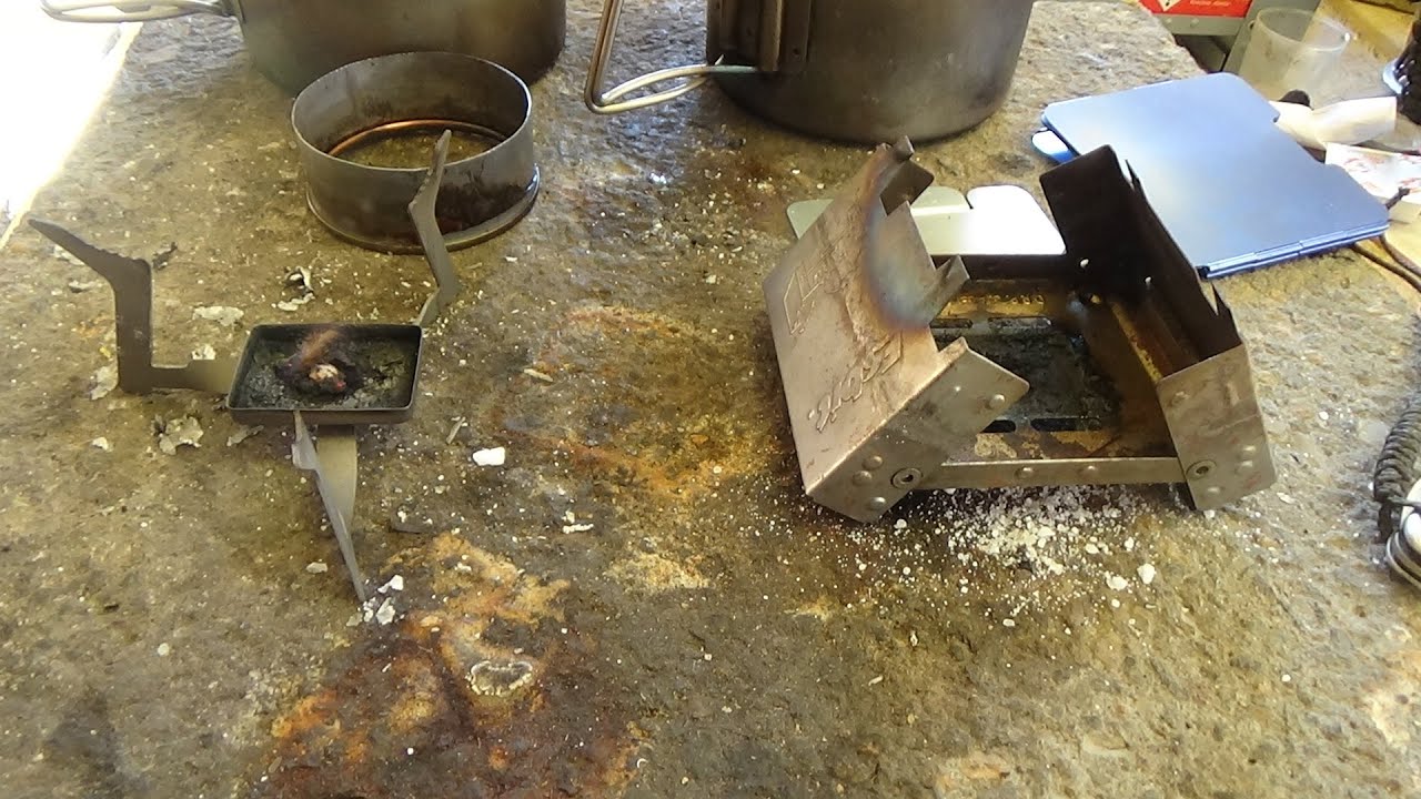 Esbit Ultralight Titanium stove Vs Regular Esbit Stove with and without windscreens