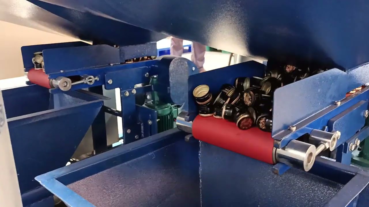 High Speed 25mm PP cap machine 1000 caps/min.