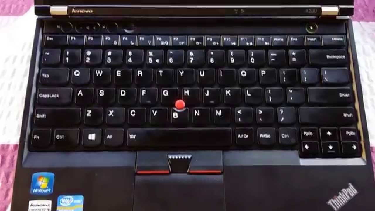 Lenovo ThinkPad X230     (with ThinkLight and TrackPoint)