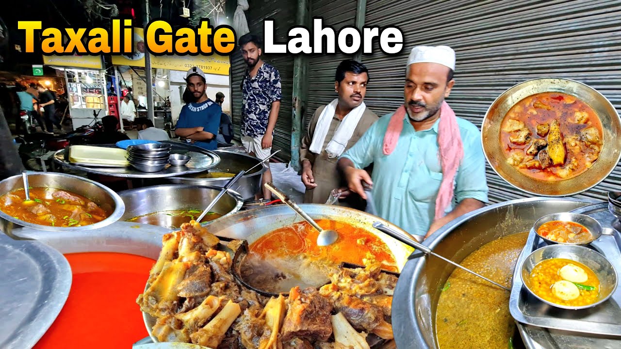 ANDROON TAXALI GATE LAHORE | OLD TRENDS BONG PAYE & BEST CHANA BREAKFAST - MORNING STREET FOOD