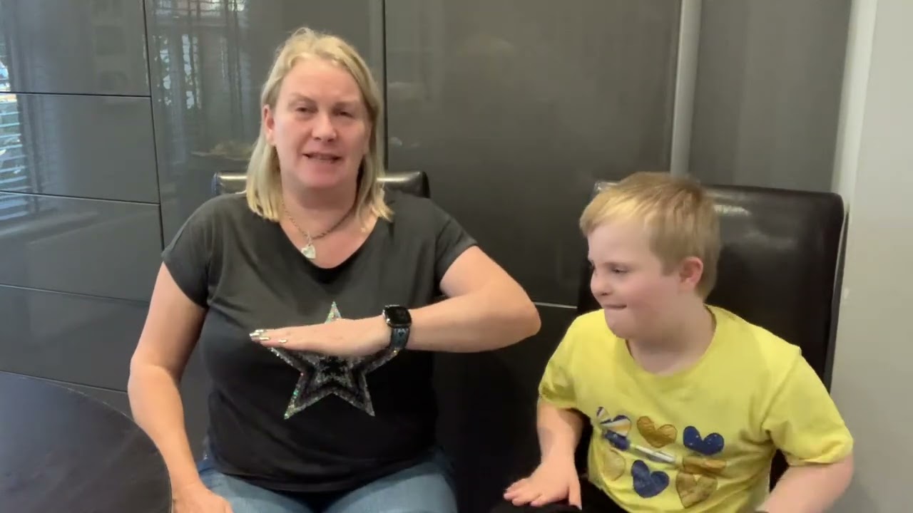 Makaton for ‘CALM / PATIENT’