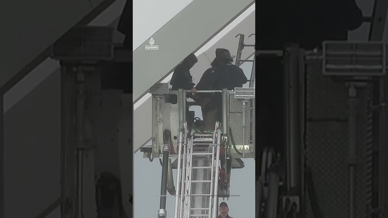 Police arrest protester after five-days atop Washington bridge | AJ #shorts