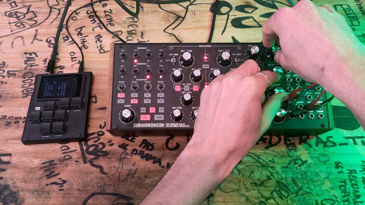 Facts (Dirtywave M8 - Moog Subharmonicon)