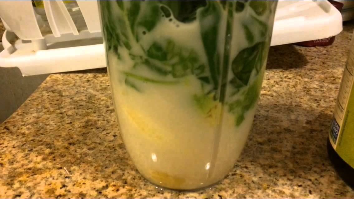 Green Smoothie [almond milk, banana, avocado, spinach]