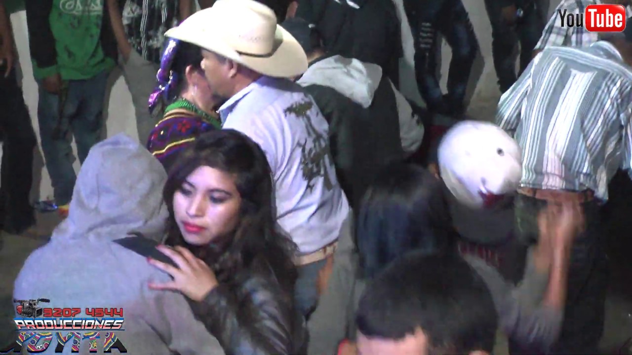 DAME UN VESO Y DIME ADIÓS CON XOYITA MUSICAL