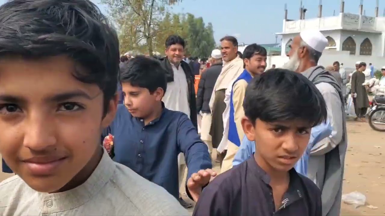 د زیارت د ورځی میله اوګورئ او پیج لایک کړئ مننه کوم عندلیب