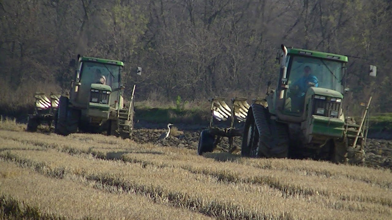 BIG RICE PLOUGHING - JD 8210T & 8200T + 2X Lemken VariOpal 9 - Extreme Conditions in Italy 2014