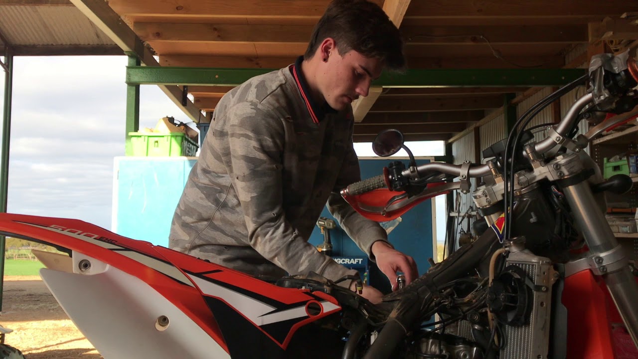Dirtbike piston change (KTM 500 2014)