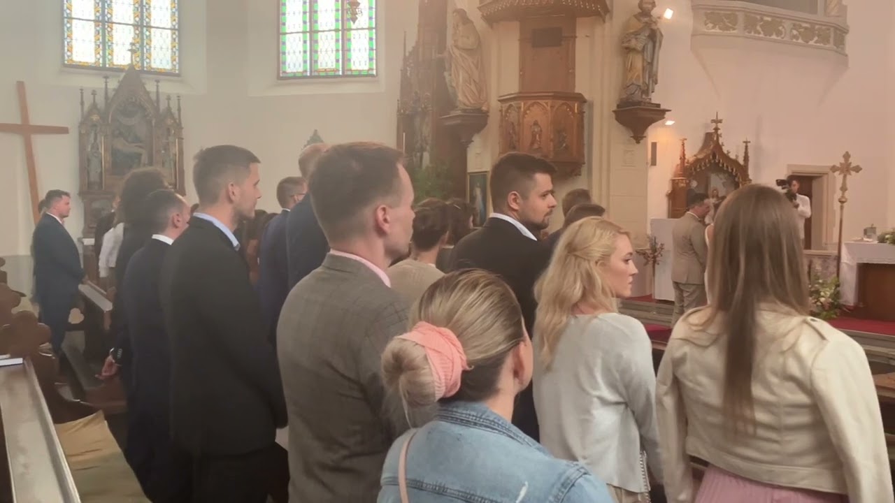 Svatební obřad v kostele - Pianosynci z Moravy