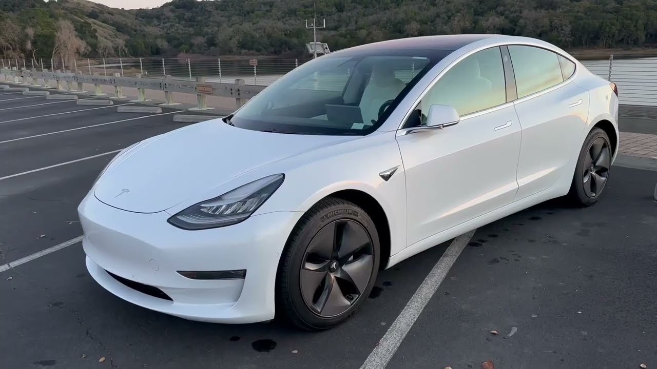 2018 Tesla Model 3 Long Range AWD 4dr Fastback White