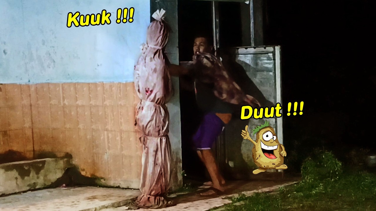 Prank Pocong Disiram Air #exposecisoka #pocongsensasi #viral #funny #horror #fyp #fypシ #video #lucu