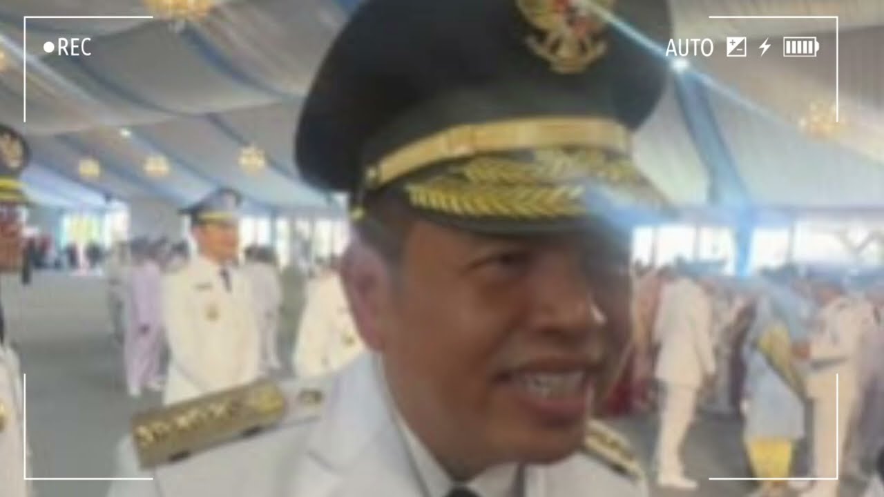 Kang Dedi Mulyadi Beri Hadiah Mobil Untuk Ceu Kokom Sebagai Bentuk Cinta Sejatinya - KDM & Ceu Kokom