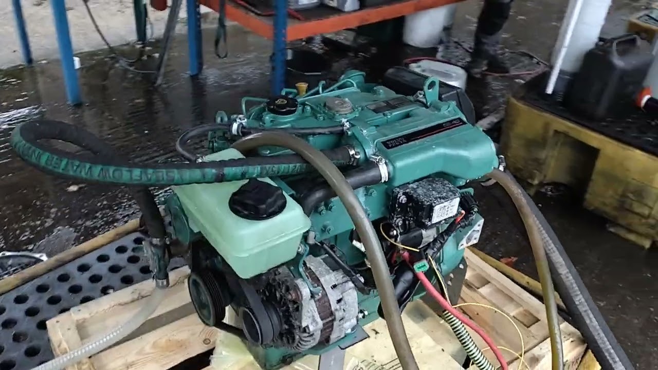 Volvo Penta D2-40 39hp Marine Diesel Engine 141024