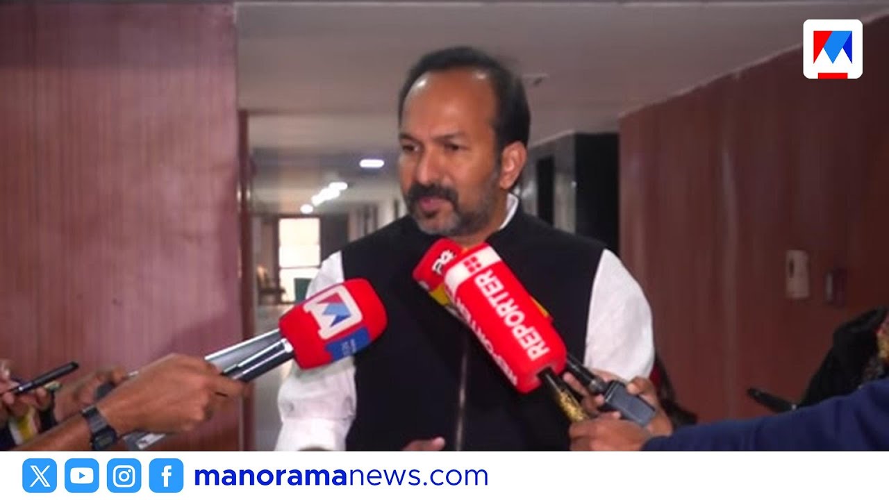 'സ്വർണം കട്ടവൻ ആരപ്പാ, സഖാക്കളാണേ അയ്യപ്പാ'; ഹിറ്റായ പാട്ടു പാടി വിഷ്ണുനാഥ് | PC Vishnunath